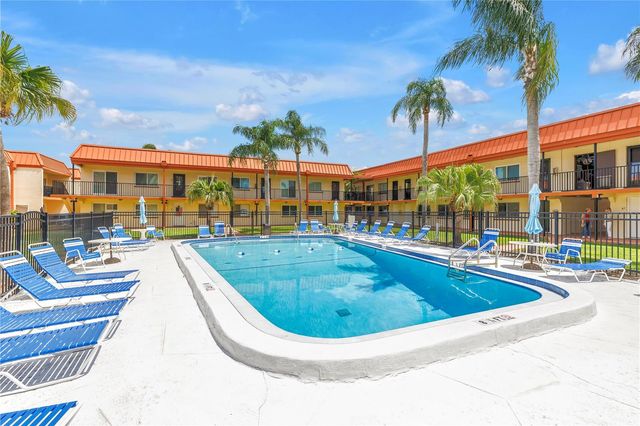 10375 PARADISE BOULEVARD 51, Treasure Island, FL 33706
