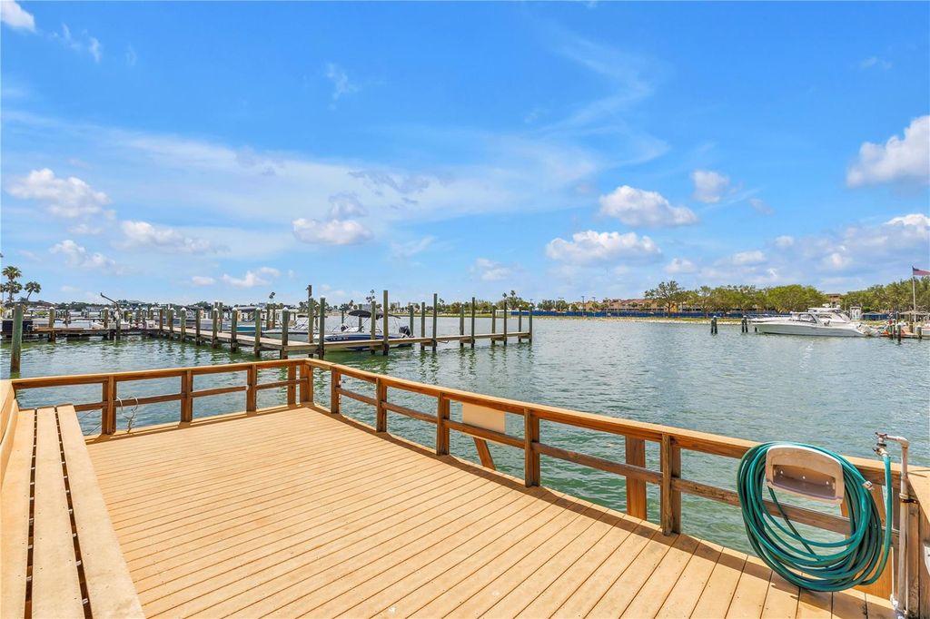 10375 PARADISE BOULEVARD 51, Treasure Island, FL 33706