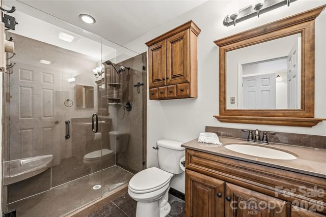 205 N Scarlet Oak Lane, Hendersonville, NC 28791