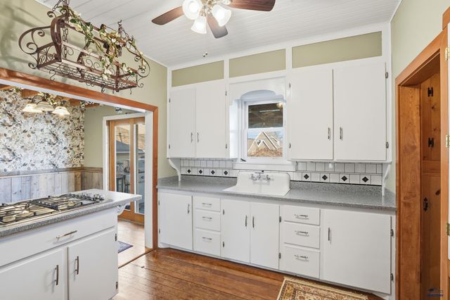 1020 KANSAS CITY, Rapid City, SD 57701