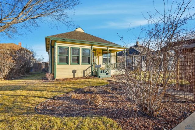 1020 KANSAS CITY, Rapid City, SD 57701