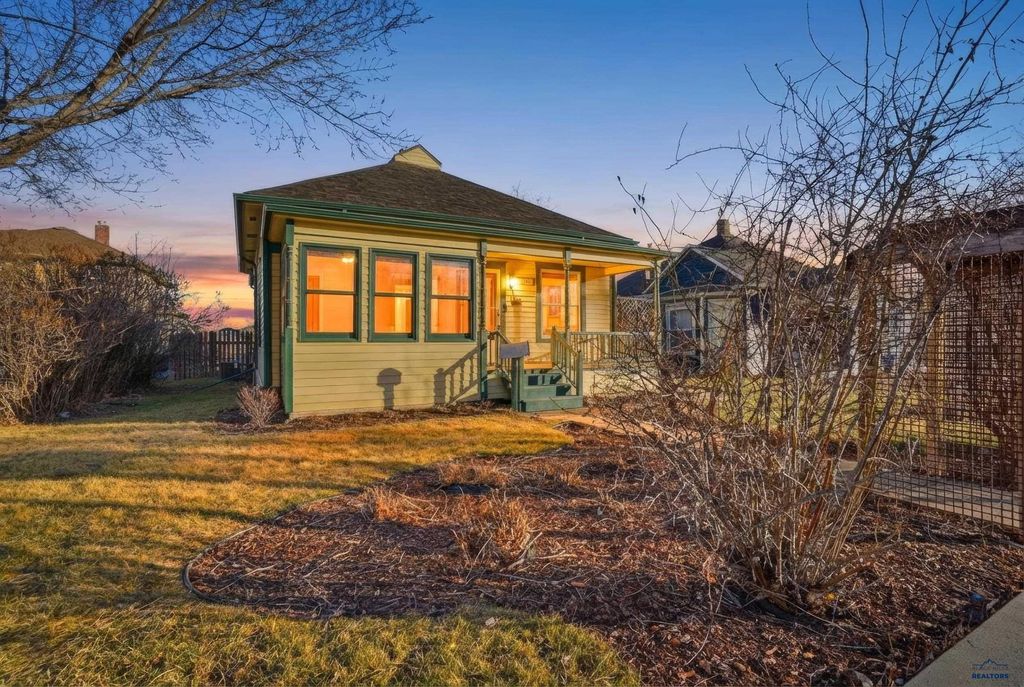 1020 KANSAS CITY, Rapid City, SD 57701