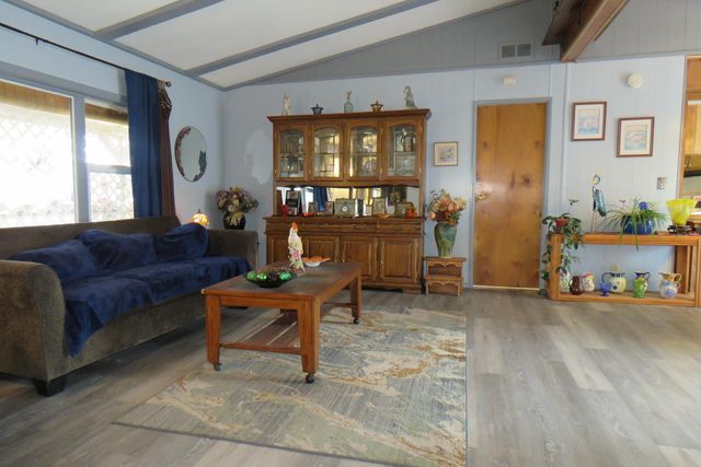 14108 Ravenwood Drive, Klamath Falls, OR 97601