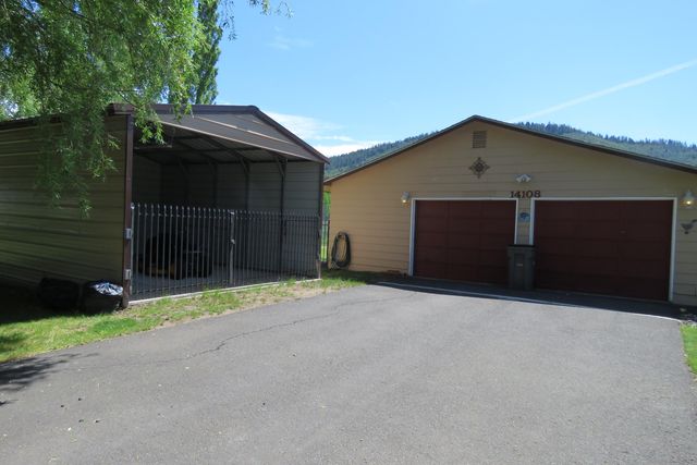 14108 Ravenwood Drive, Klamath Falls, OR 97601