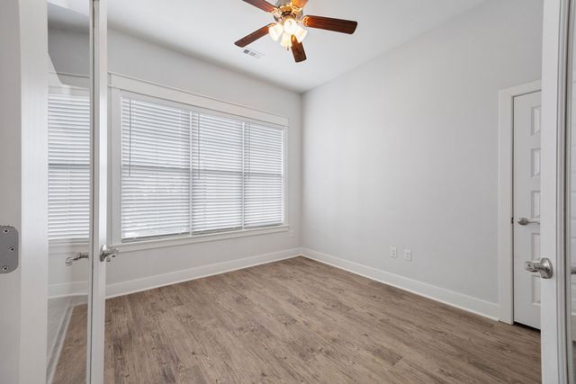 2881 E Bitterroot Street, Fayetteville, AR 72701