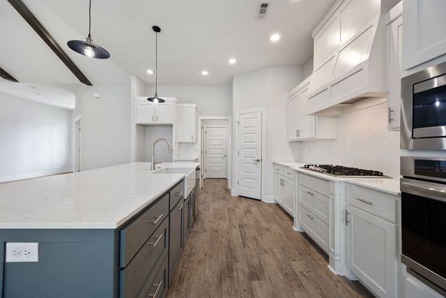 2881 E Bitterroot Street, Fayetteville, AR 72701