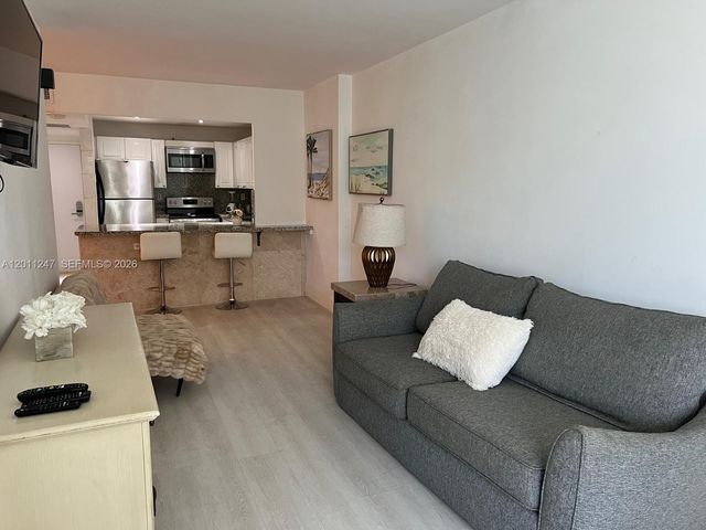 2301 Collins Ave 632, Miami Beach, FL 33139
