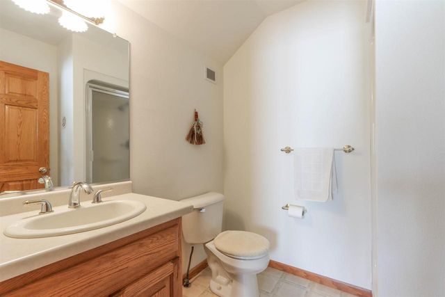 N2783 COUNTY ROAD QQ, Waupaca, WI 54981