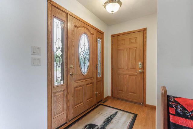 N2783 COUNTY ROAD QQ, Waupaca, WI 54981