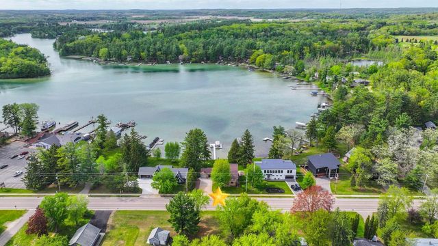 N2783 COUNTY ROAD QQ, Waupaca, WI 54981