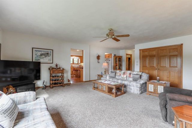 N2783 COUNTY ROAD QQ, Waupaca, WI 54981