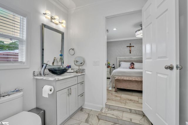 22 Costwold Terrace, Taylors, SC 29687