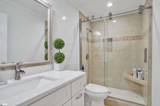 22 Costwold Terrace, Taylors, SC 29687