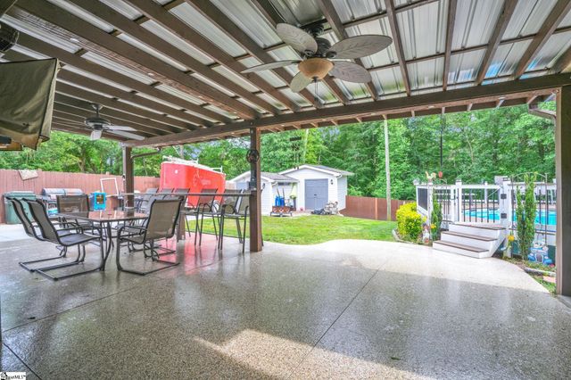 22 Costwold Terrace, Taylors, SC 29687