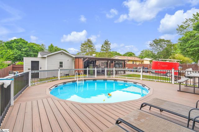 22 Costwold Terrace, Taylors, SC 29687