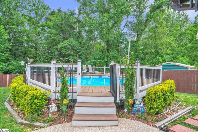 22 Costwold Terrace, Taylors, SC 29687