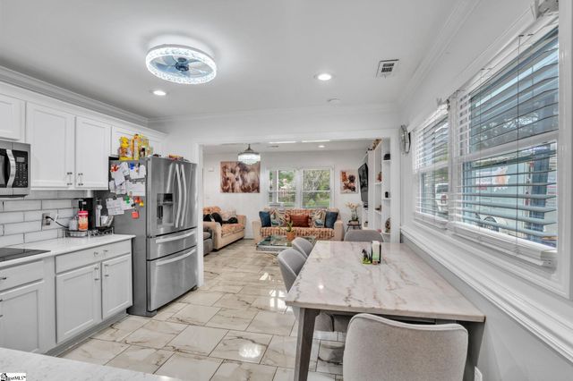 22 Costwold Terrace, Taylors, SC 29687