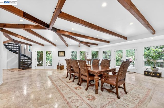 35655 Palomares Rd, Castro Valley, CA 94552