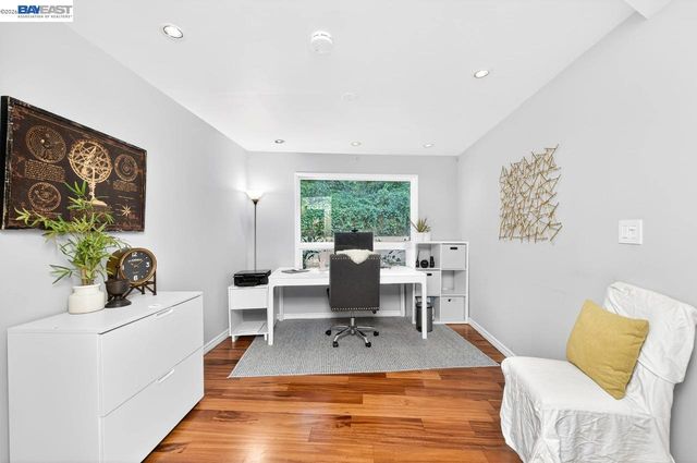 35655 Palomares Rd, Castro Valley, CA 94552