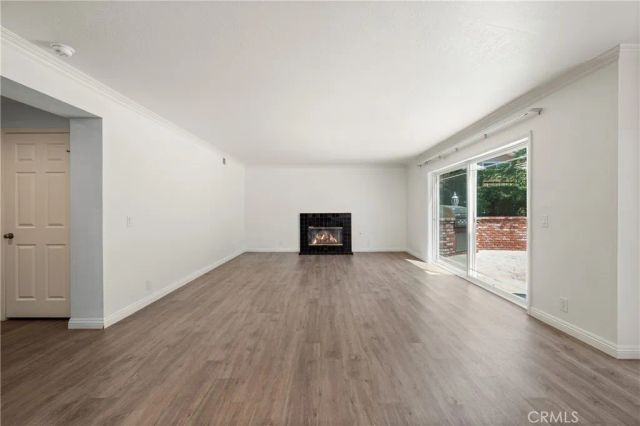 914 Sterling Oaks Court, Oak Park, CA 91377