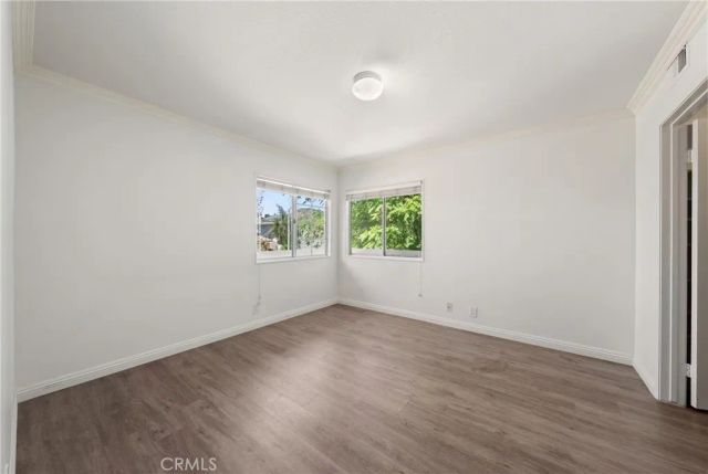 914 Sterling Oaks Court, Oak Park, CA 91377