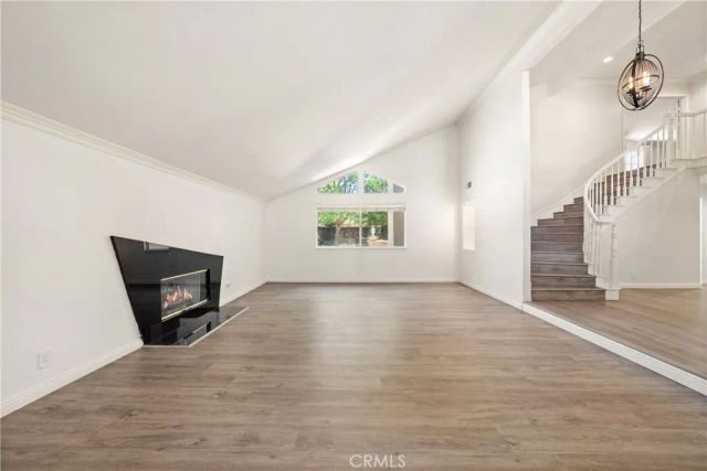 914 Sterling Oaks Court, Oak Park, CA 91377