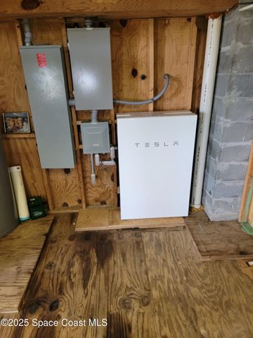 53 Vip Island Island A, Grant-valkaria, FL 32949