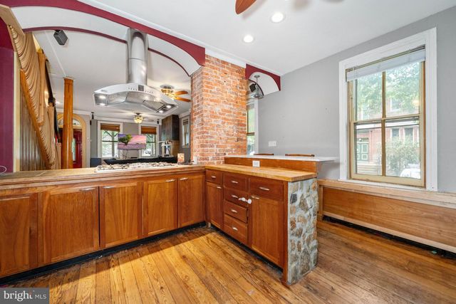 800 W 10TH ST, Wilmington, DE 19801