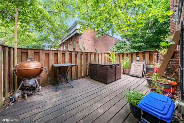 800 W 10TH ST, Wilmington, DE 19801