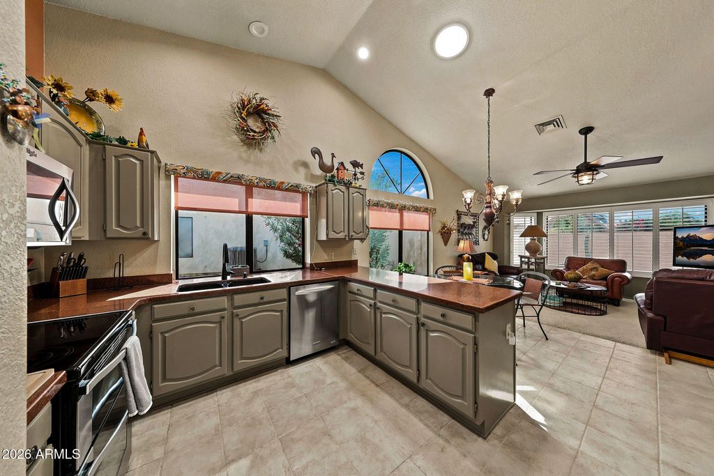 9863 W MENADOTA Drive, Peoria, AZ 85382 — photo 4