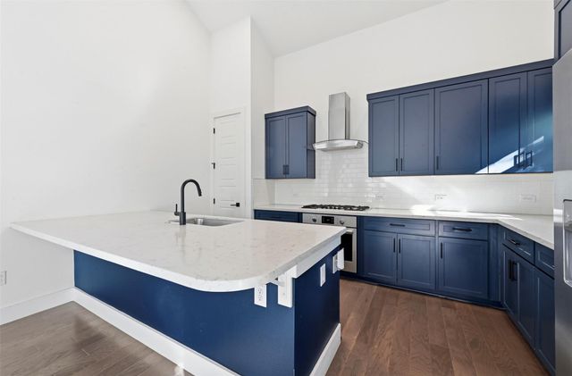 904 Catalpa ST B, Austin, TX 78702