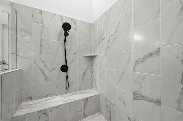 904 Catalpa ST B, Austin, TX 78702