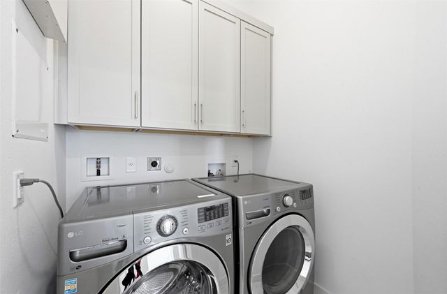 904 Catalpa ST B, Austin, TX 78702