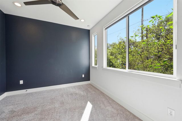 904 Catalpa ST B, Austin, TX 78702