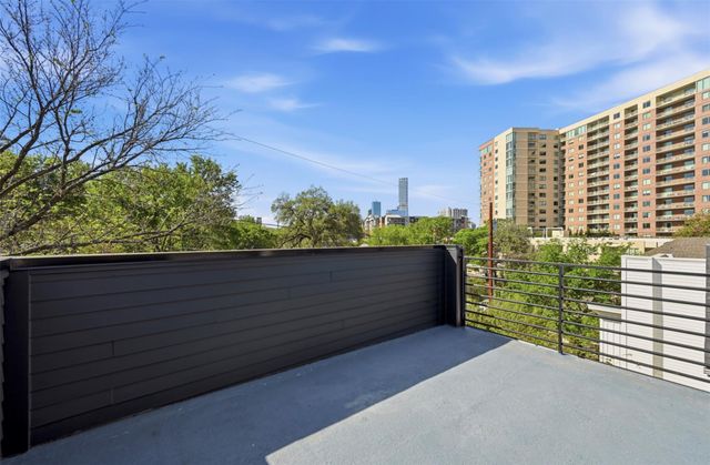 904 Catalpa ST B, Austin, TX 78702