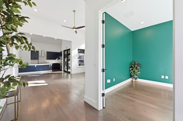 904 Catalpa ST B, Austin, TX 78702