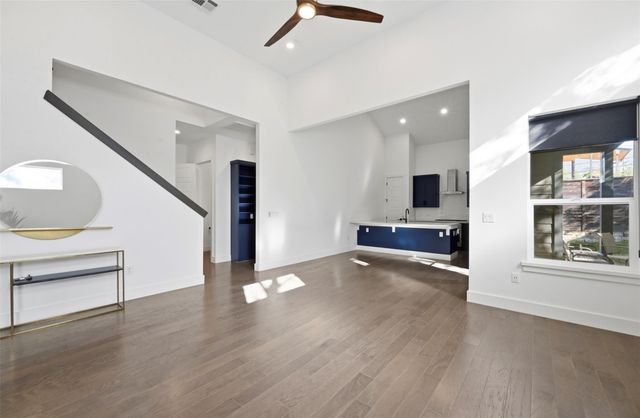 904 Catalpa ST B, Austin, TX 78702