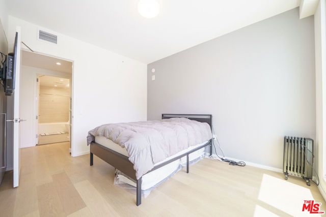 877 Francisco Street 1208, Los Angeles, CA 90017