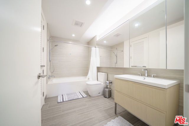 877 Francisco Street 1208, Los Angeles, CA 90017