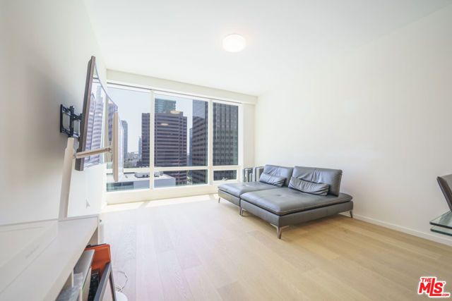 877 Francisco Street 1208, Los Angeles, CA 90017