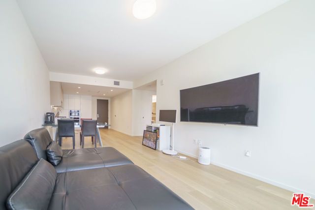 877 Francisco Street 1208, Los Angeles, CA 90017