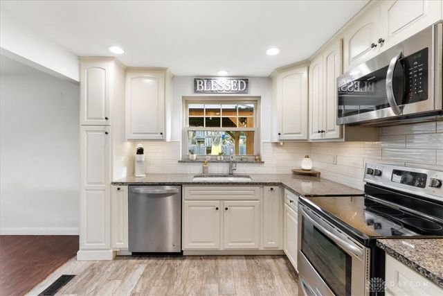 1131 Ortego Drive, Fairborn, OH 45324
