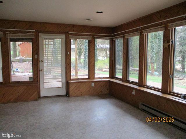55 LAKEVIEW DR, Woodstown, NJ 08098