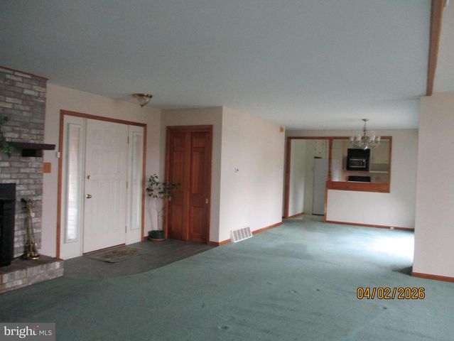 55 LAKEVIEW DR, Woodstown, NJ 08098