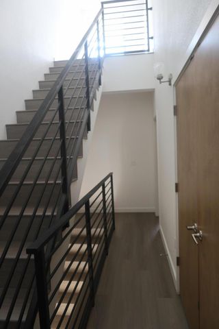 327 Platinum Street SW, Albuquerque, NM 87102