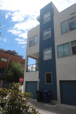 327 Platinum Street SW, Albuquerque, NM 87102