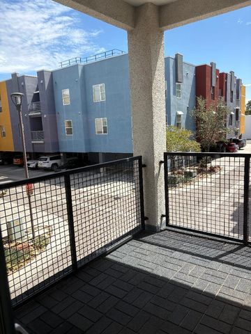327 Platinum Street SW, Albuquerque, NM 87102