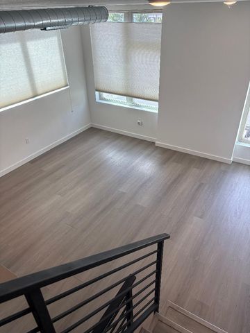 327 Platinum Street SW, Albuquerque, NM 87102