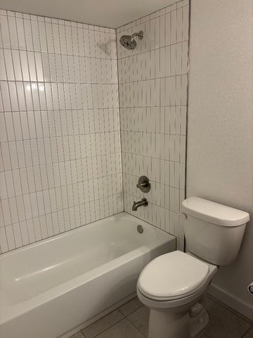 327 Platinum Street SW, Albuquerque, NM 87102