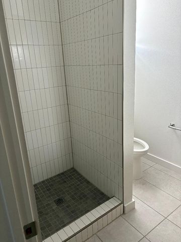 327 Platinum Street SW, Albuquerque, NM 87102
